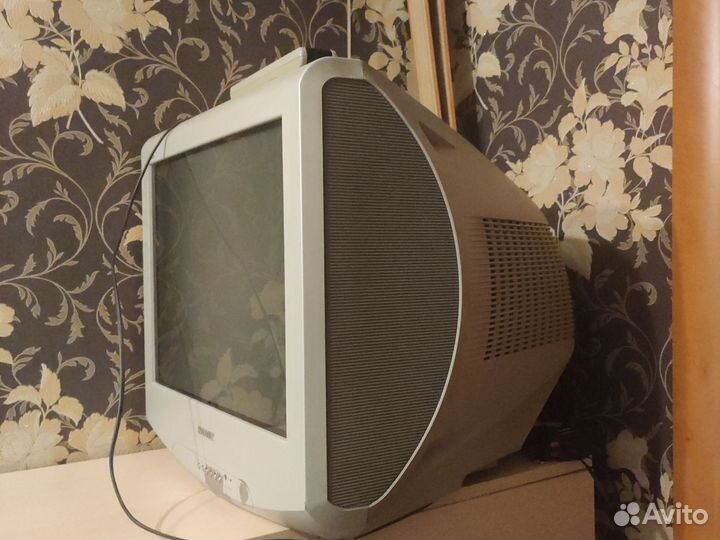 Телевизор sony trinitron на запчасти/под ремонт