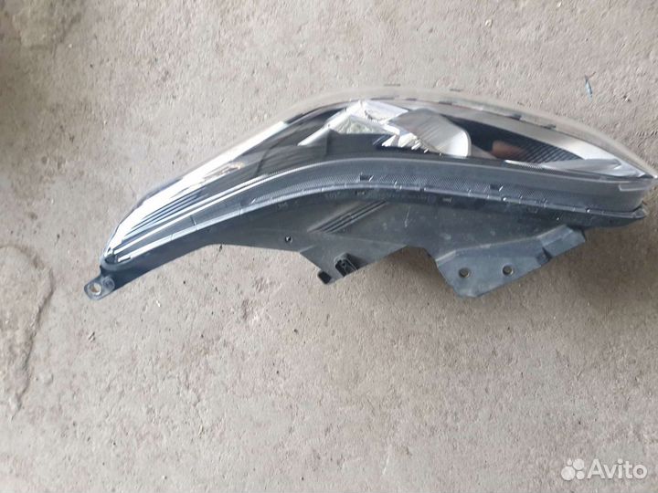 Kia cerato 4 с18г. Фара левая