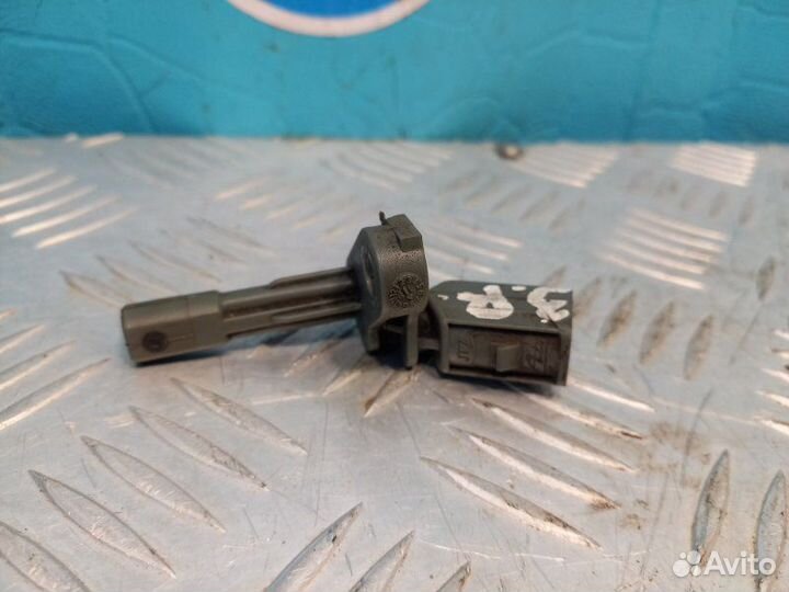 Датчик ABS задний правый Volkswagen Passat B7 1.4