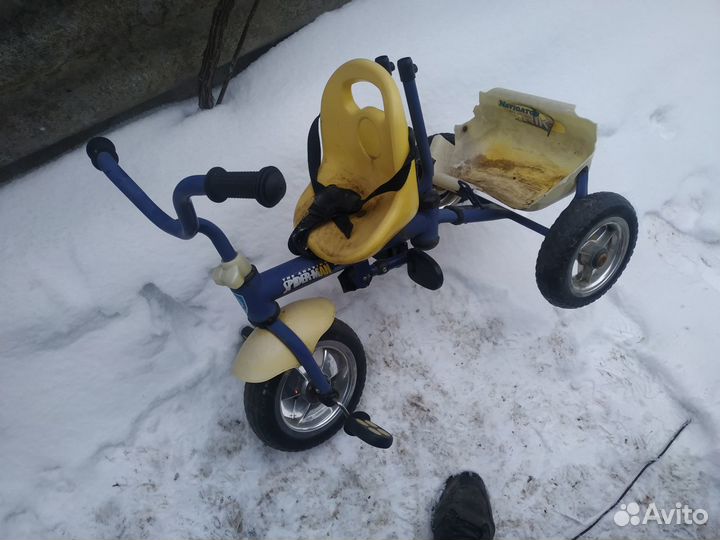Детский велосипед трёхклёсный