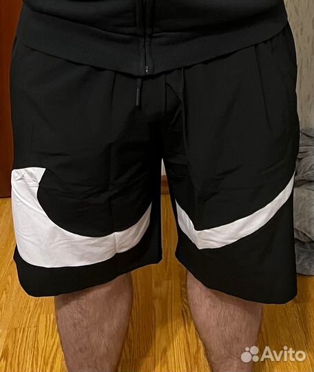 Шорты Nike Big Swoosh