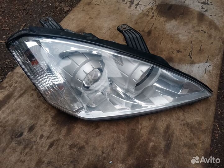 Фара правая на Сан Енг Кайрон 2009г