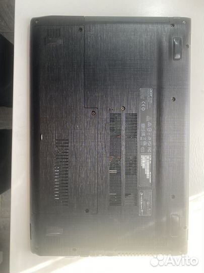 Ноутбук Acer Aspire E5-523 6973