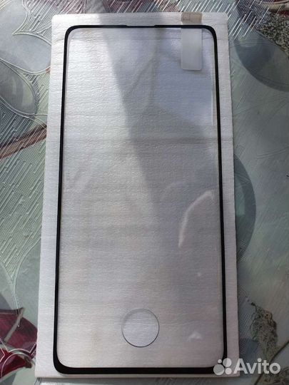 Новое защитное стекло на Samsung S10+