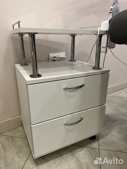 Тележка косметологическая