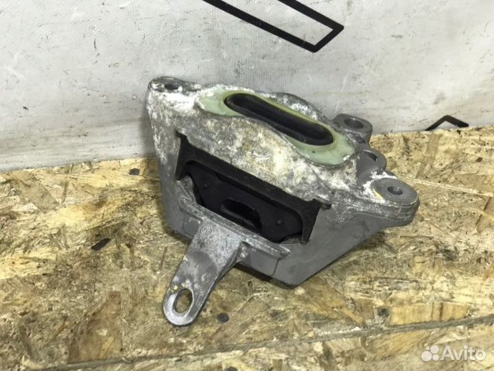 Подушка двигателя Opel Astra J GTC Рестайл