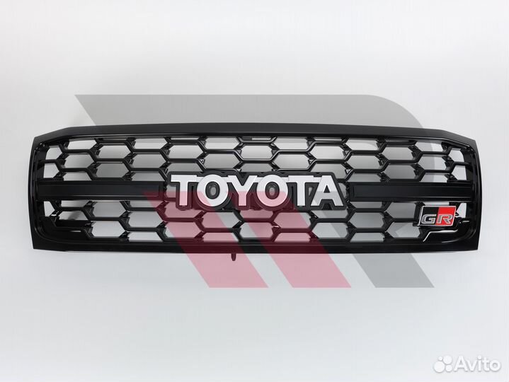 Решетка радиатора Toyota Land Cruiser 100