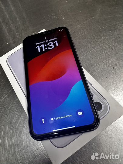 iPhone 11, 64 ГБ