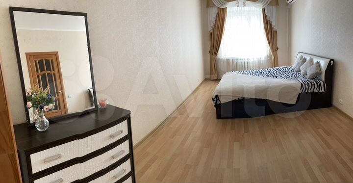 3-к. квартира, 100 м², 5/9 эт.