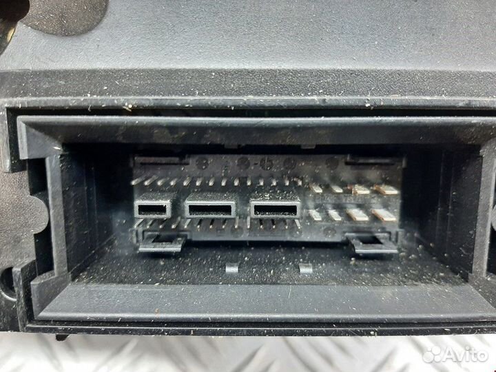 Щиток приборов (приборная панель) Volkswagen Golf