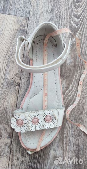 Сандалии для девочки
