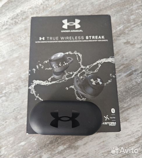 Беспроводные наушники JBL Under Armor Streak