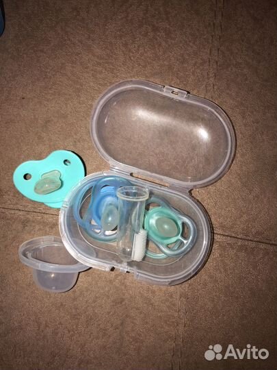Детская посуда, соски, поильники