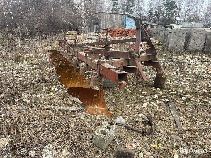 Плуг Светлоградагромаш 8 корп. (ПНУ-8х40), 2005