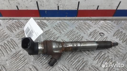 Форсунка дизельная dacia duster 1 (9KR02AL01)