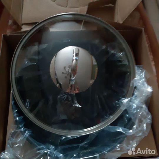 Сковорода-жаровня WMF D28 с крышкой