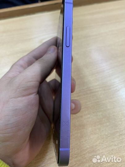 iPhone 12, 64 ГБ