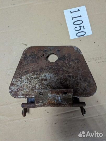 Газ 24 Волга новый лючок бензобака СССР