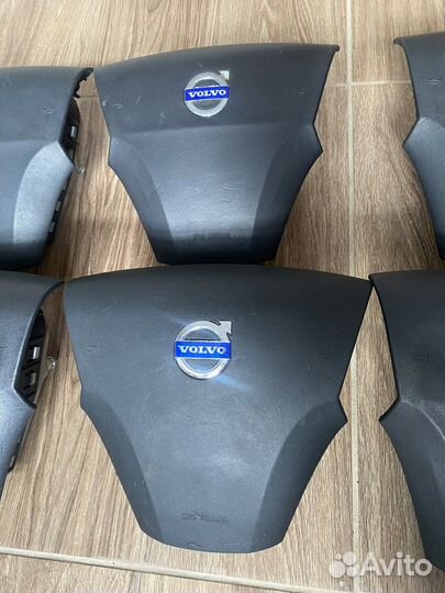 Подушка безопасности в руль Volvo C30, S40,V50