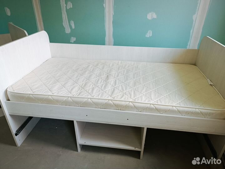 Детская кровать дельфин 1.6*2.0