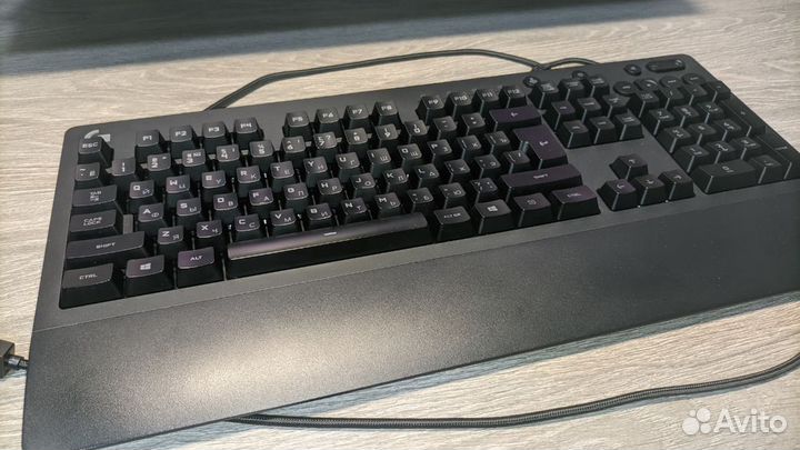 Клавиатура logitech g213