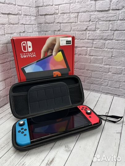 Отличный Nintendo Switch Oled чипованный