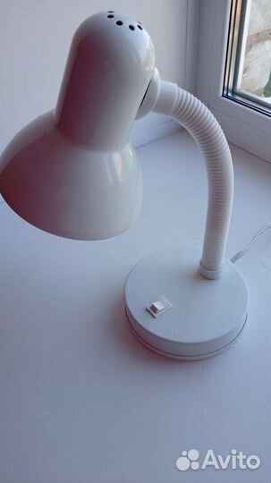 Лампа настольная