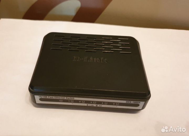 Коммутатор D-Link DES-1005A (5 штук)