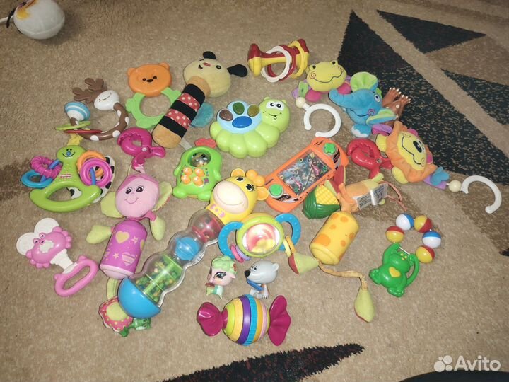 Развивающие игрушки пакетом