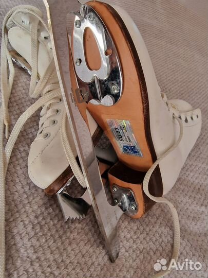 Коньки для фигурного катания