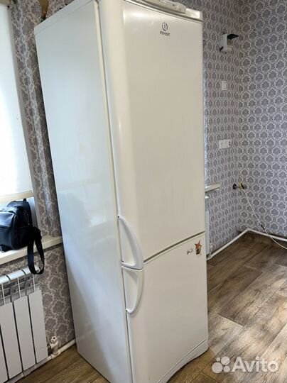 Холодильник