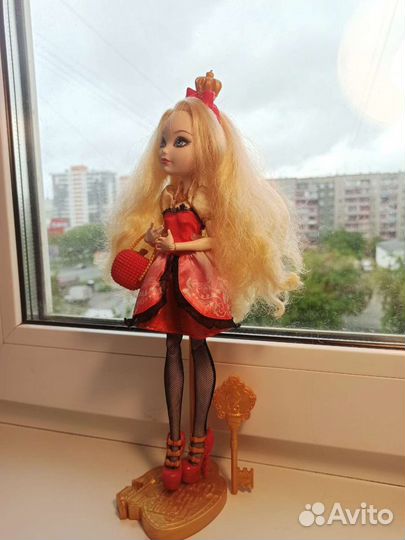 Эппл Вайт базовая кукла Эвер Афтер Хай