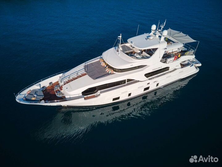 Моторная яхта Benetti Delfino 93