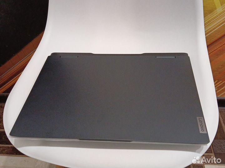 Lenovo IdeaPad Gaming 3 16IAH7 (82SA00fark)