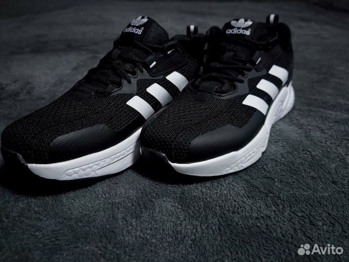 Кроссовки Adidas