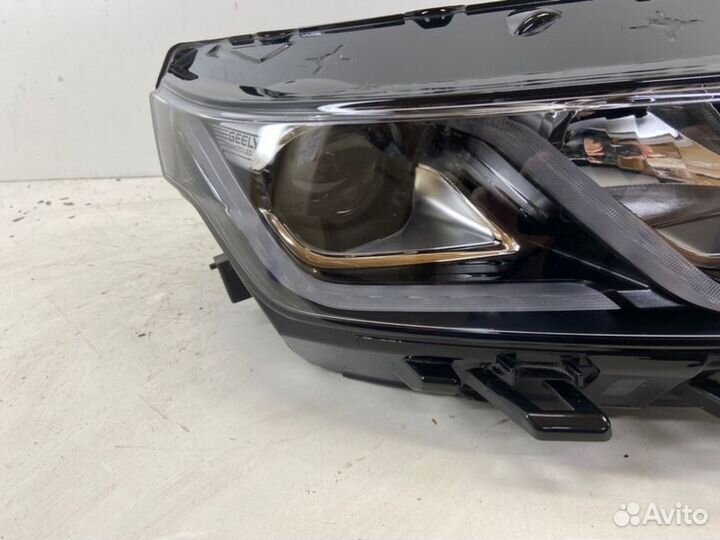 Фара правая Geely Coolray SX4 2018