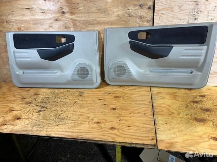 Обшивка двери mitsubishi pajero mini