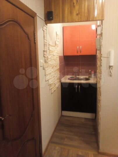 2-к. квартира, 43 м², 1/9 эт.