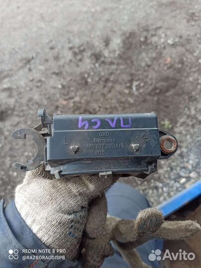 Ручка передней левой двери Audi 80b4 100c4 A6C4