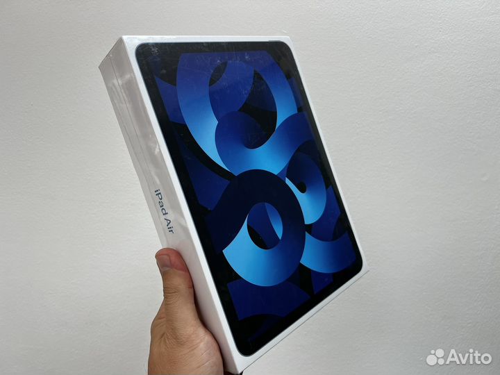 iPad Air 5 поколения M1 64Gb / новый/в пленке