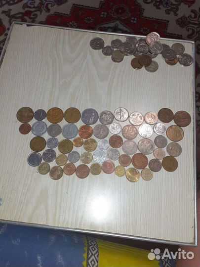 Юбилейные монеты разные