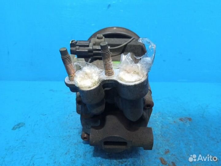 Компрессор кондиционера Nissan Micra CR14DE