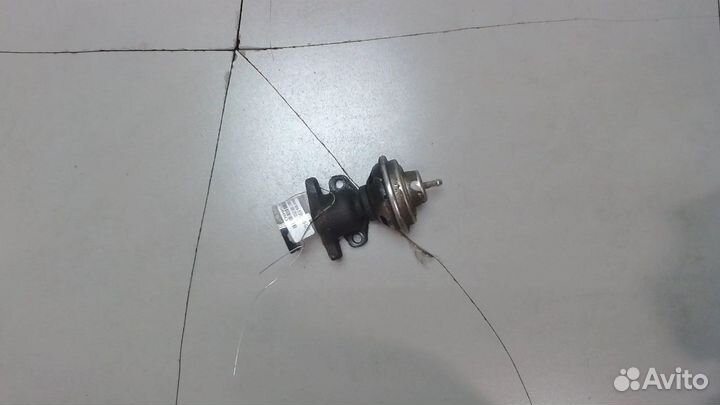 Клапан рециркуляции газов Volkswagen Passat 5, 199