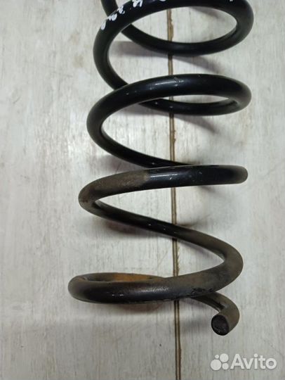 Задняя пружина Ford Mondeo седан 1.6 АКПП