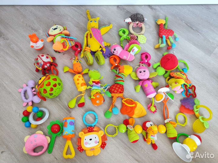 Фирменные погремушки подвески развивашки