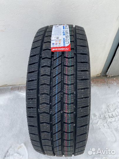 Nankang WA-1 315/70 R17 121S