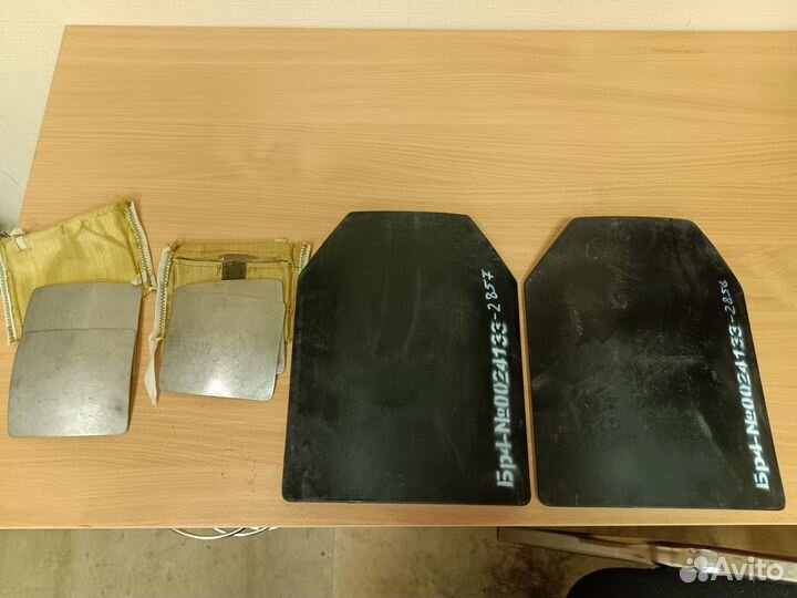 Бронежилет с пластинами и каска 6б47