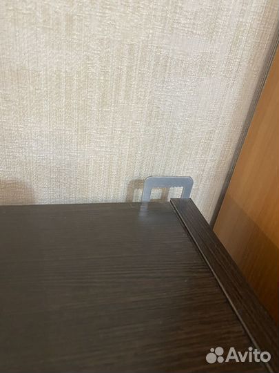 Полка книжная настенная