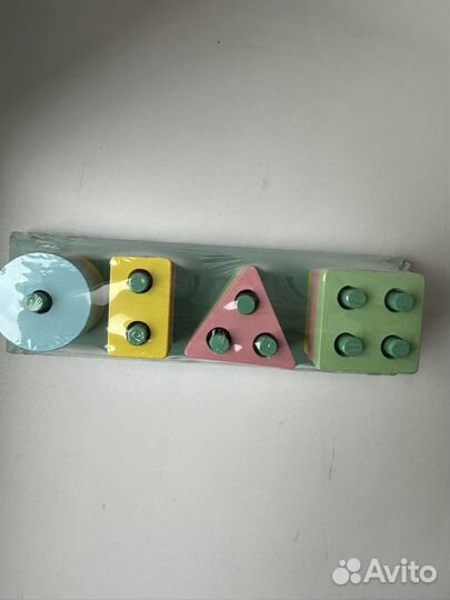 Развивающий деревянный сортер