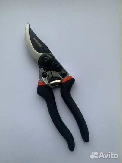 Секатор садовый